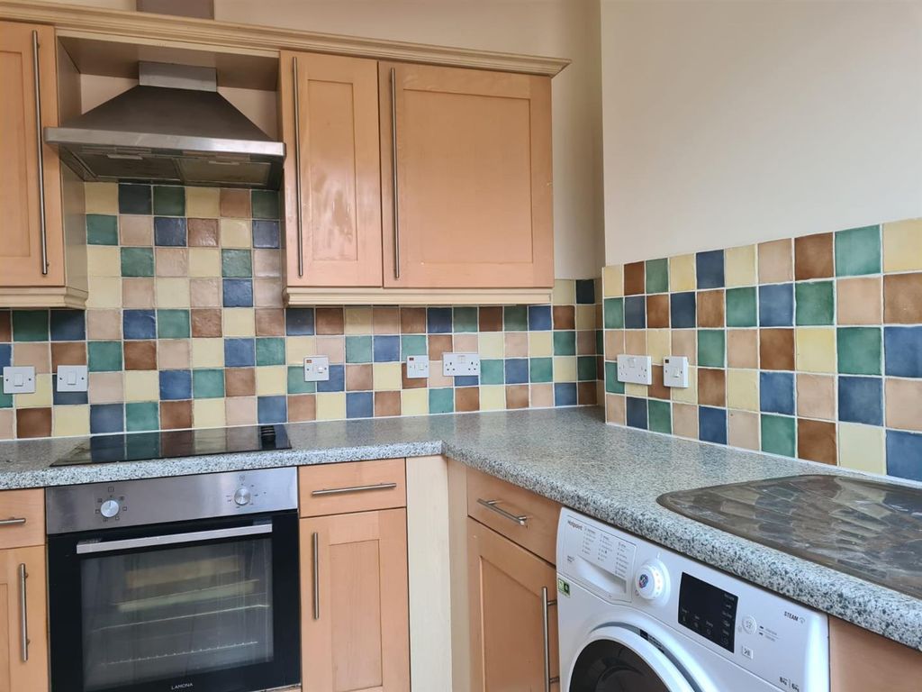 Property photo 3 of 8 Photo-2022-10-20-15-05-48.Jpg