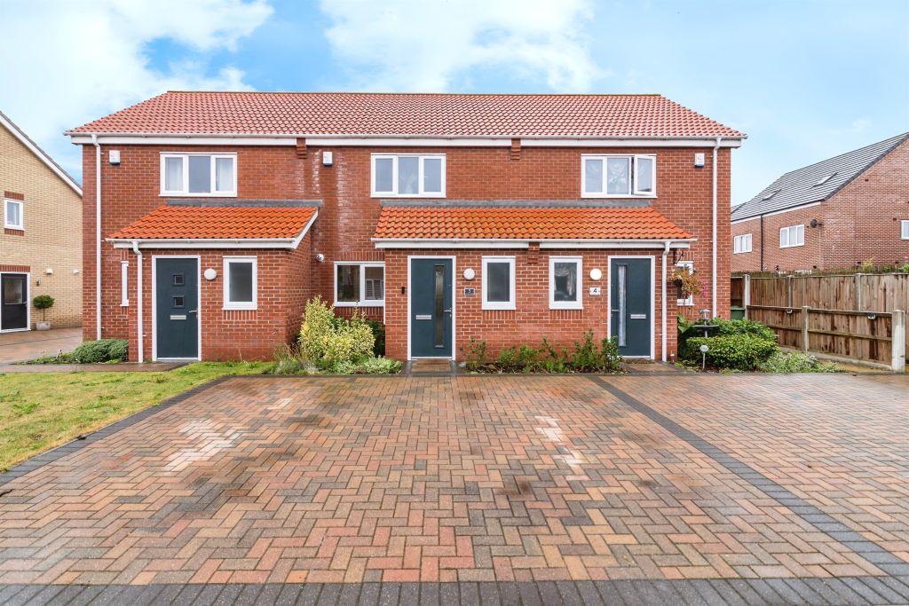 Property photo 1 of 17