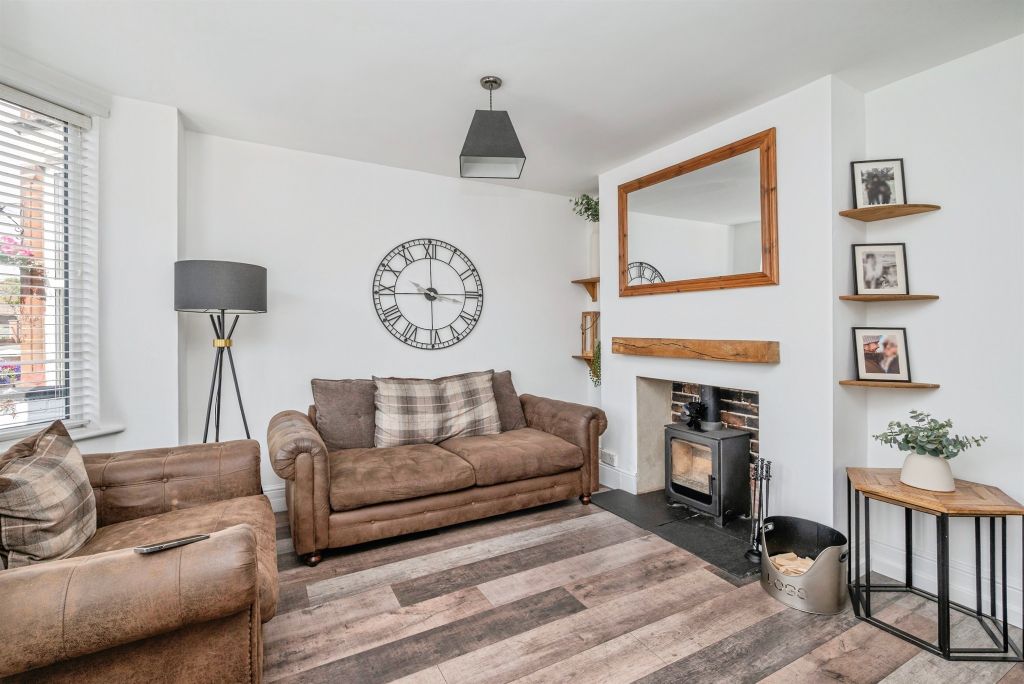 Property photo 2 of 17