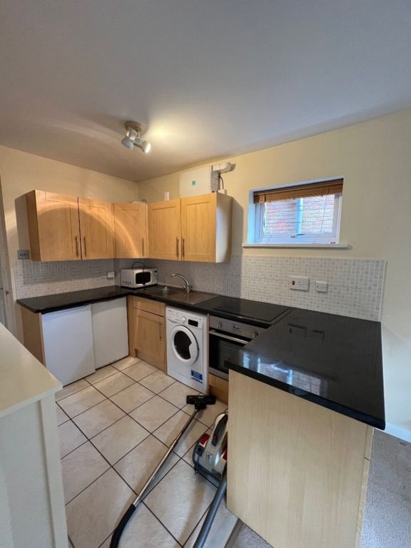 Property photo 1 of 6 2 Bossington 3