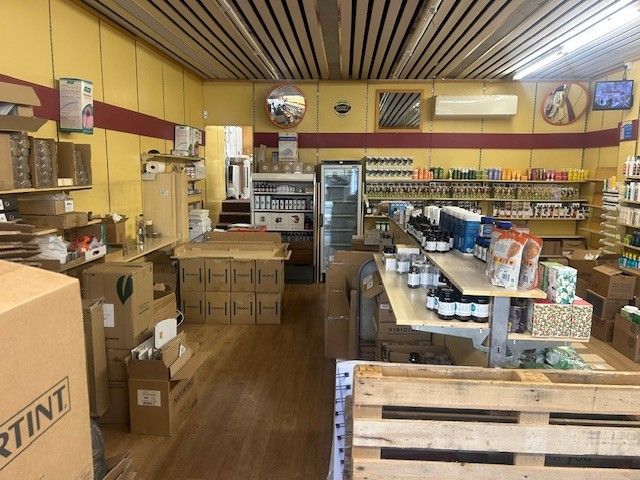 Property photo 2 of 8 Photo 4