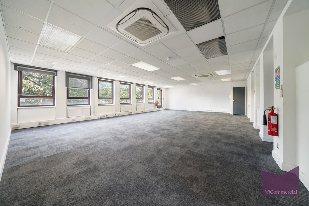 Property photo 1 of 5 Office 2, The Queenâ€™S Club W14 9Eq-1