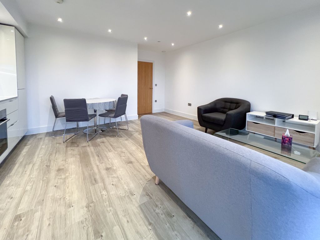 Property photo 1 of 7 Living Room