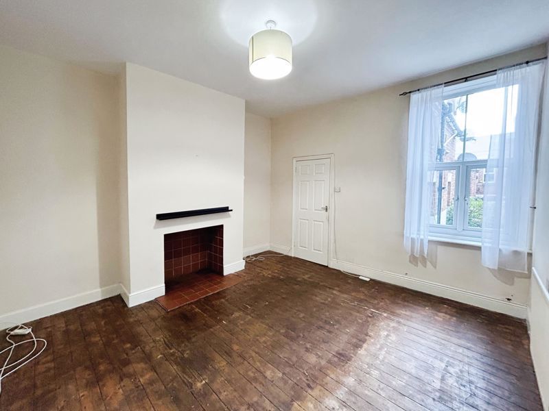 Property photo 2 of 5 Photo 5