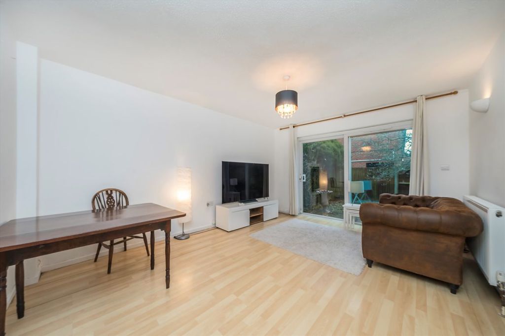 Property photo 2 of 5