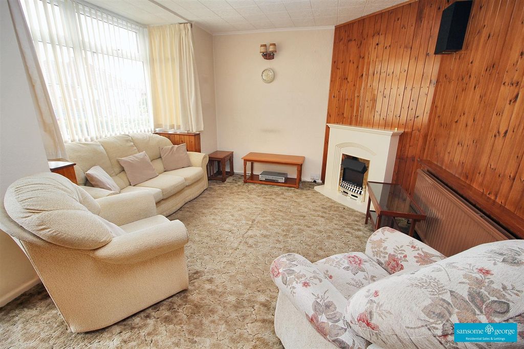 Property photo 2 of 18 Living Room