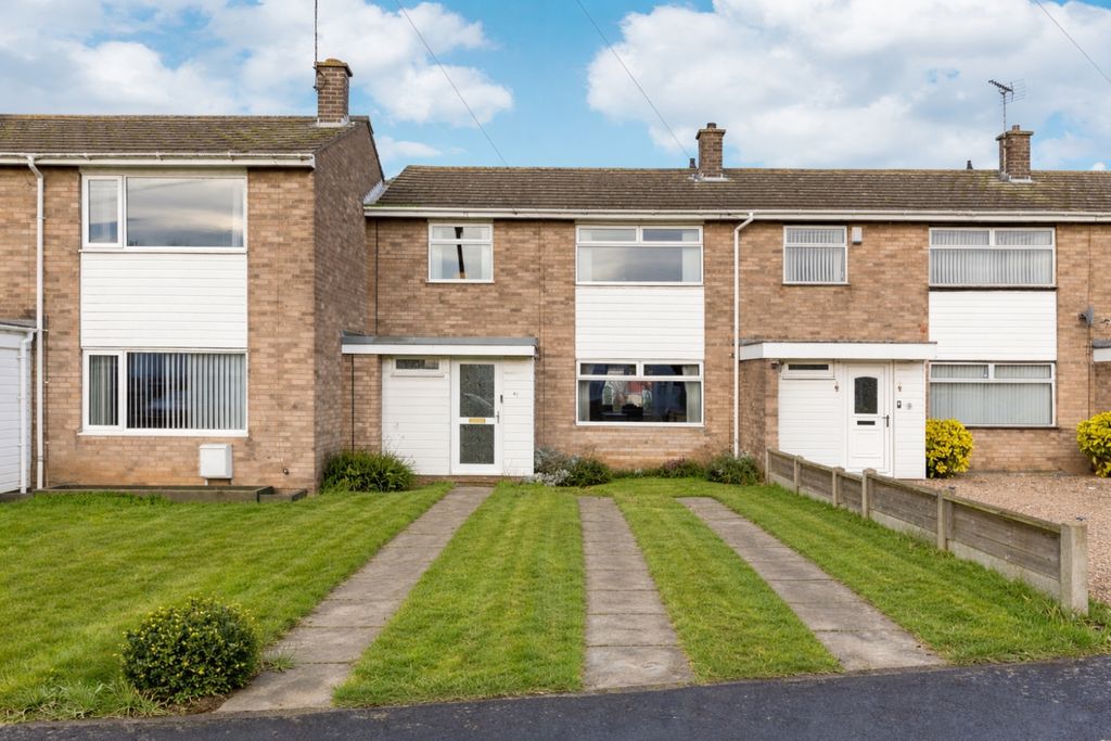 Property photo 1 of 16 Front Exterior