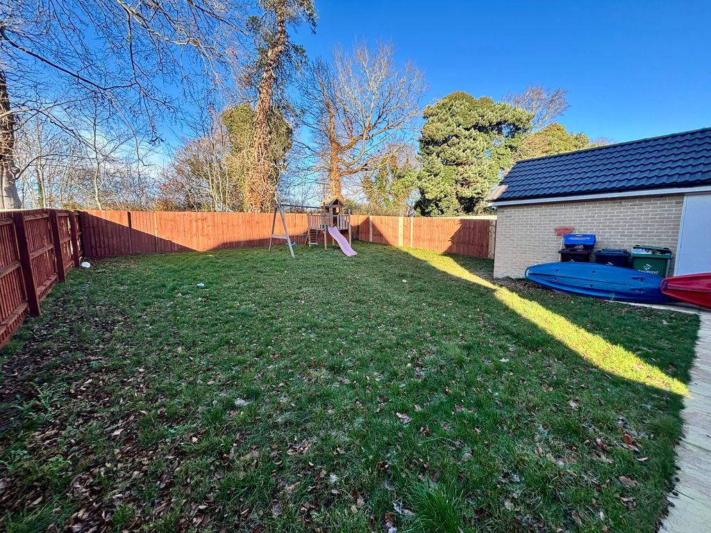 Property photo 3 of 33 Image