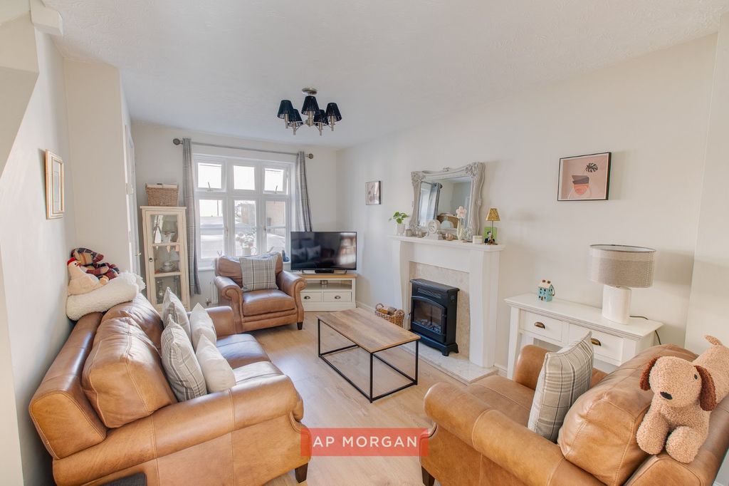 Property photo 3 of 17 Picture No. 06