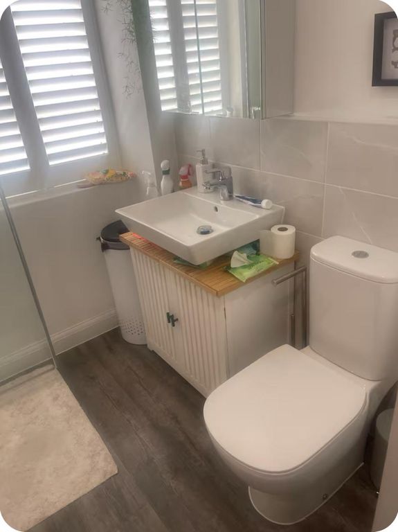 Property photo 1 of 5
