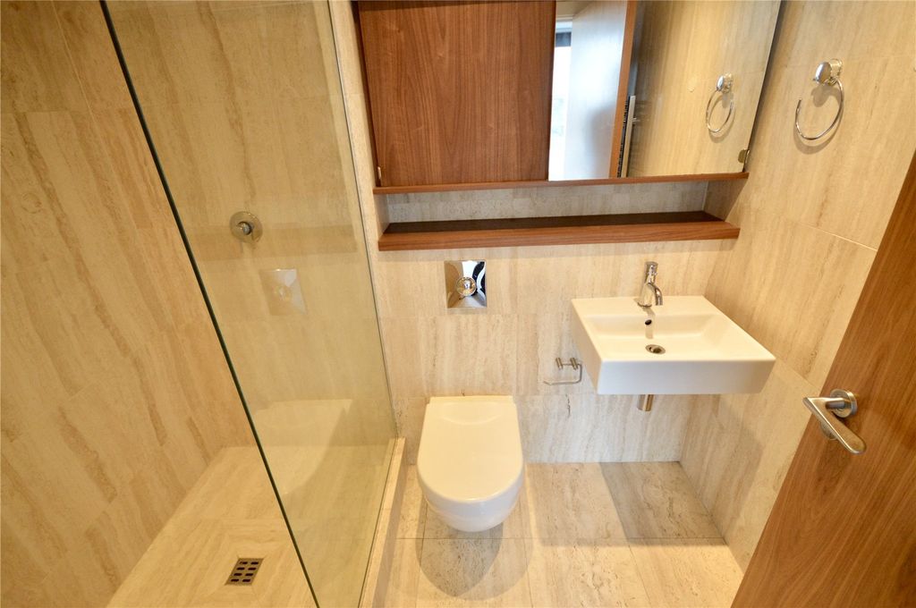 Property photo 3 of 7 Picture No. 10