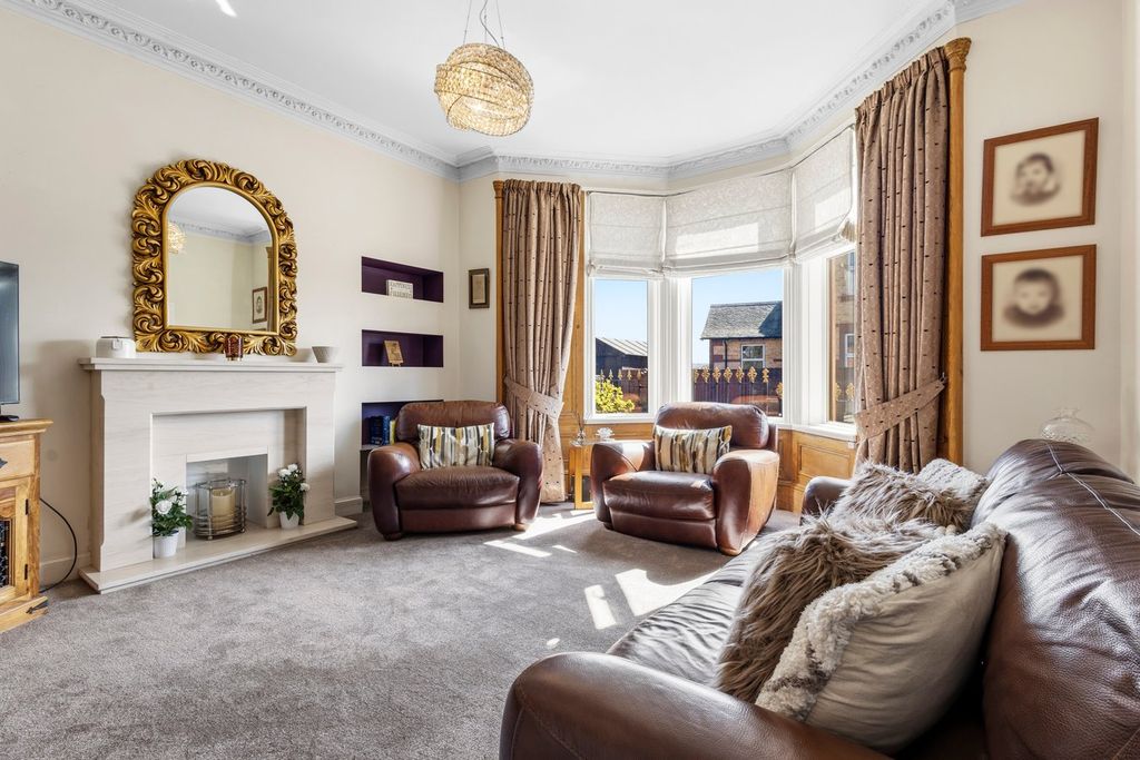 Property photo 3 of 30