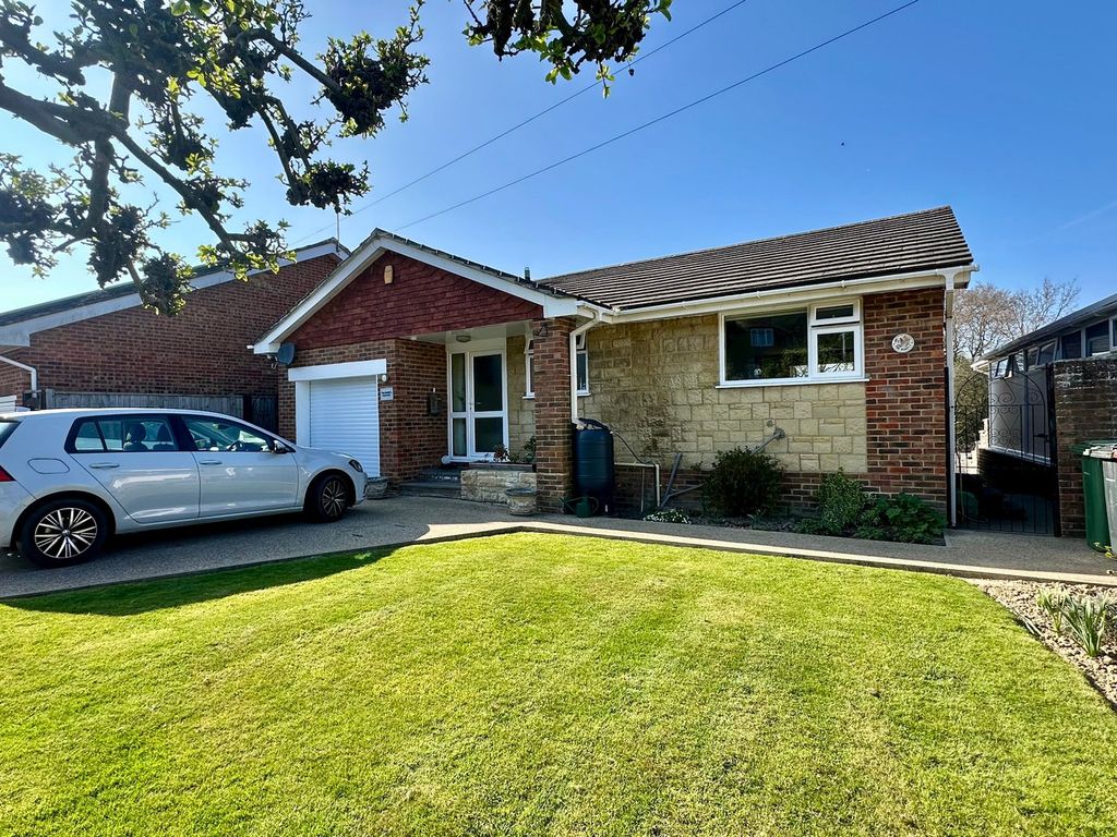Property photo 1 of 25