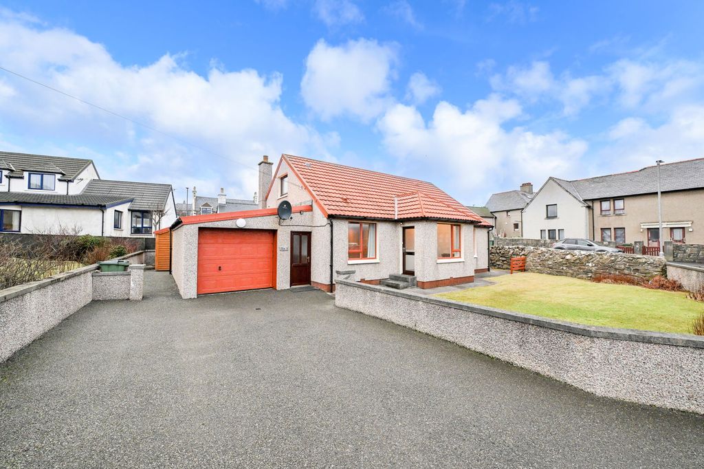 Property photo 1 of 37