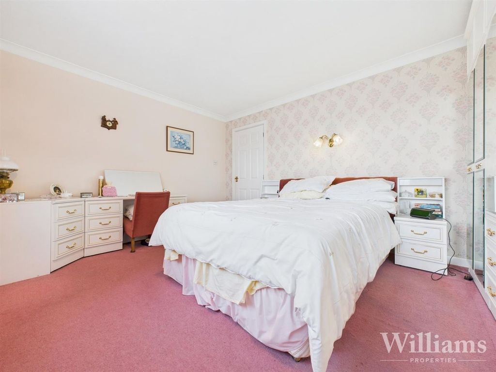 Property photo 3 of 15 Cam02861G0-Pr0358-Still011.Jpg