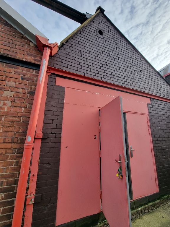 Property photo 2 of 6