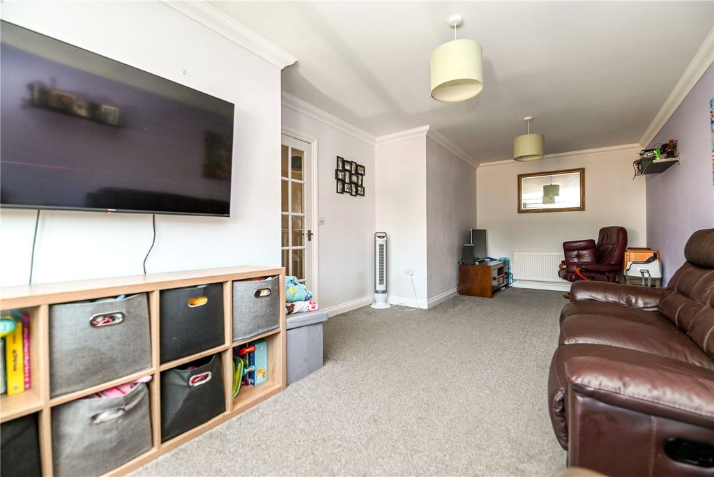 Property photo 2 of 15 Picture No. 03