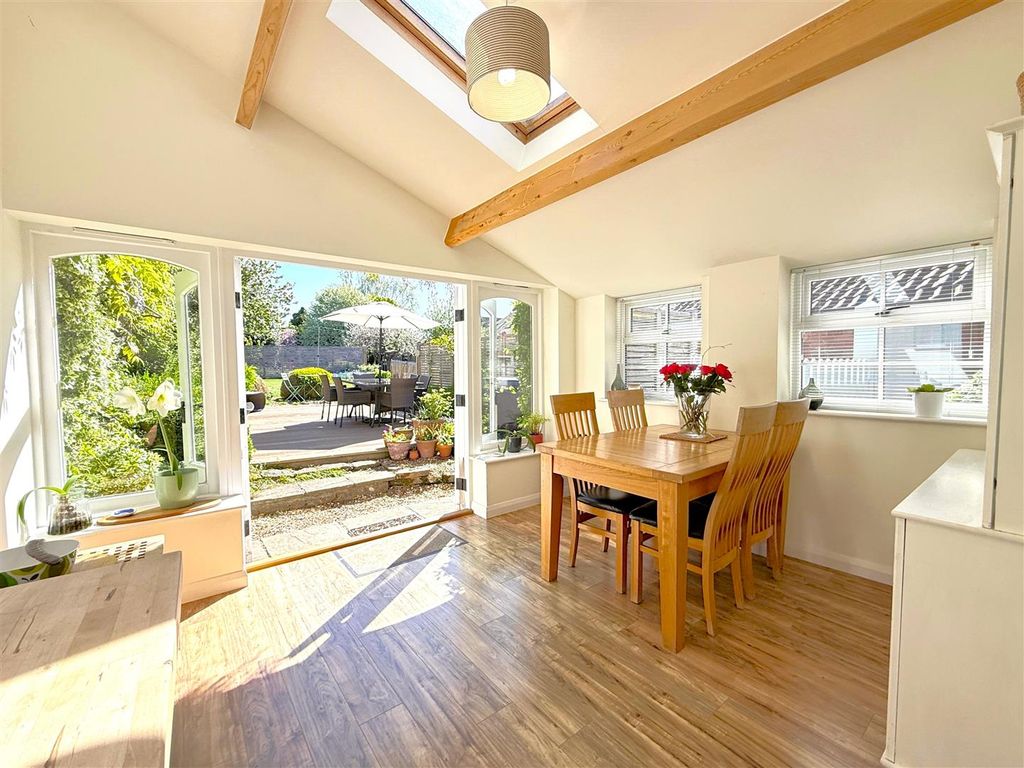 Property photo 3 of 36 Img_4322.Jpg