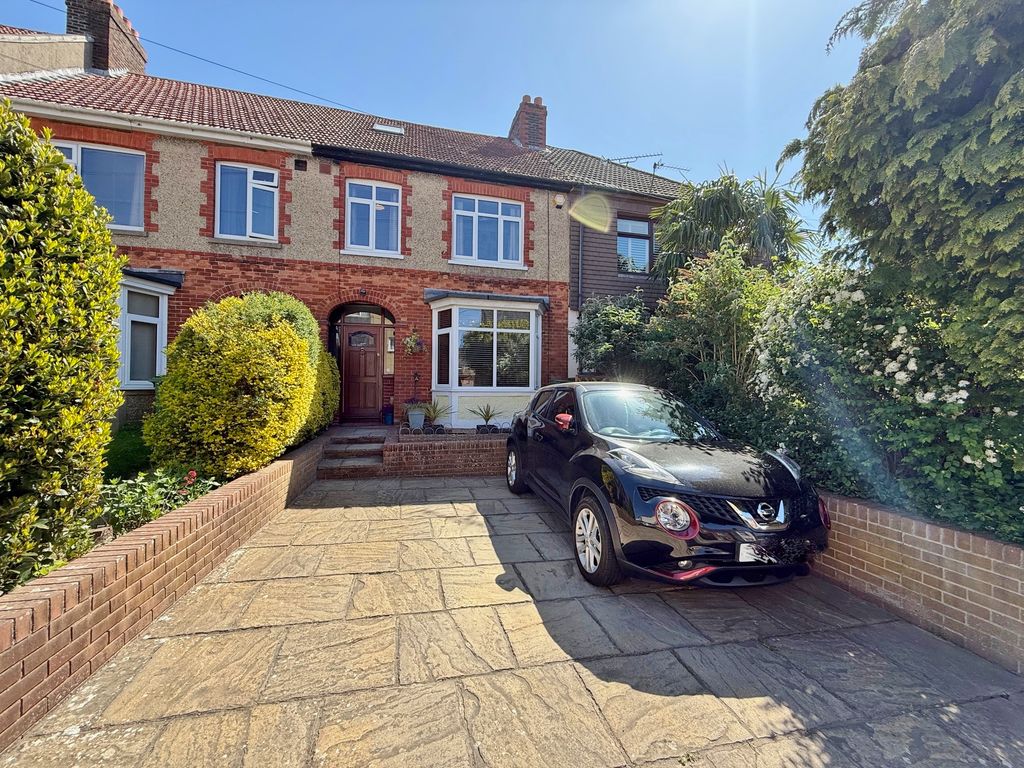 Property photo 1 of 26