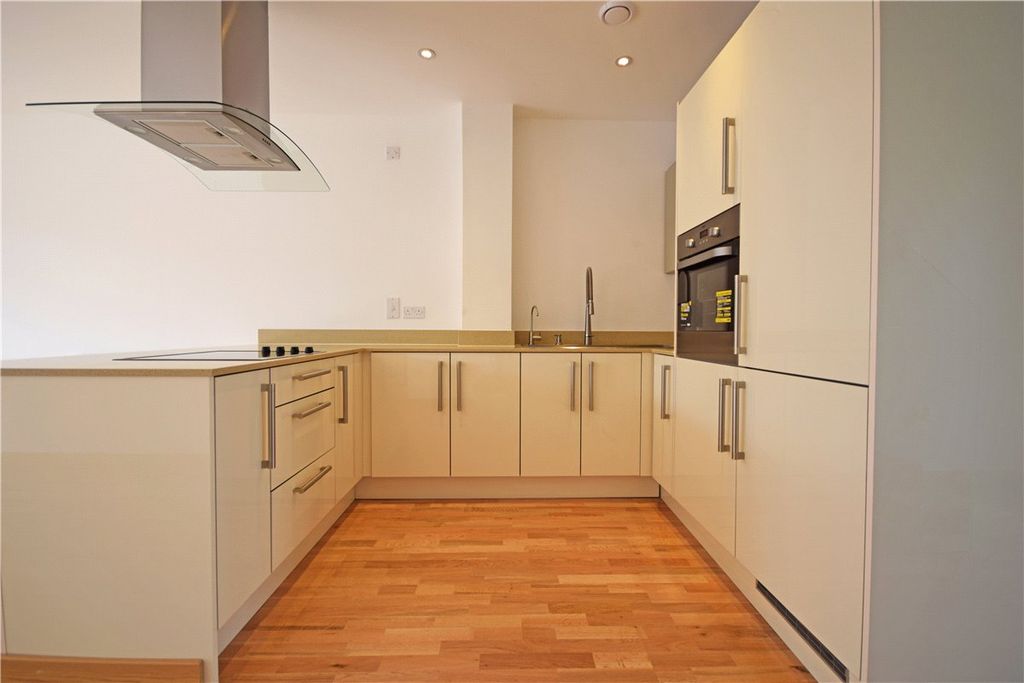 Property photo 3 of 8 Picture No. 05