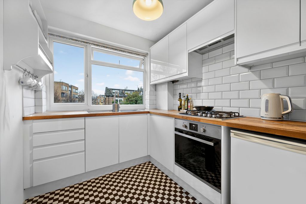 Property photo 3 of 11 Picture No. 09