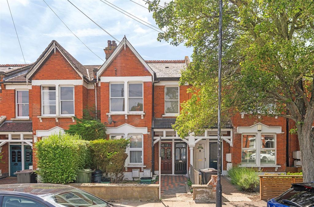 Property photo 3 of 11 37 Tremaine Road-1.Jpg
