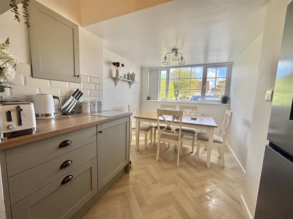 Property photo 2 of 17 Img_4144.Jpg