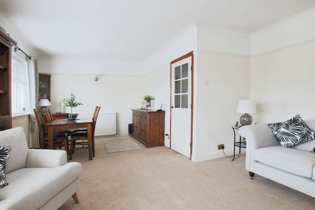 Property photo 3 of 13 4209876