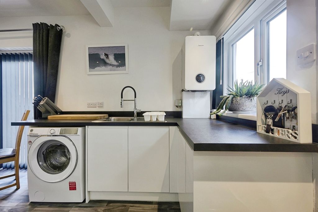 Property photo 3 of 20