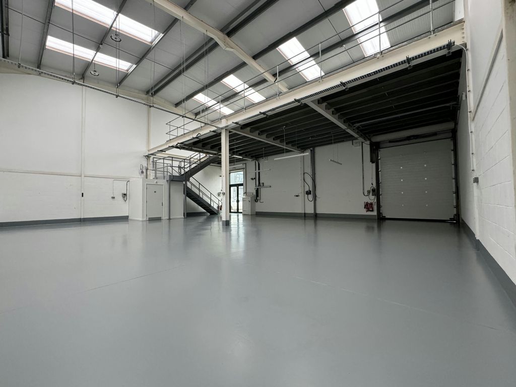 Property photo 2 of 6 Unit 6 - Internal