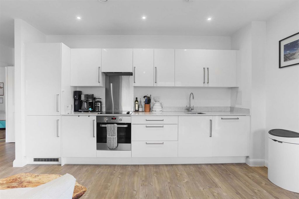 Property photo 3 of 21 1559676112 - 32.Jpg