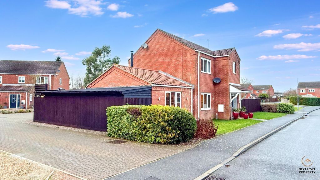 Property photo 1 of 36