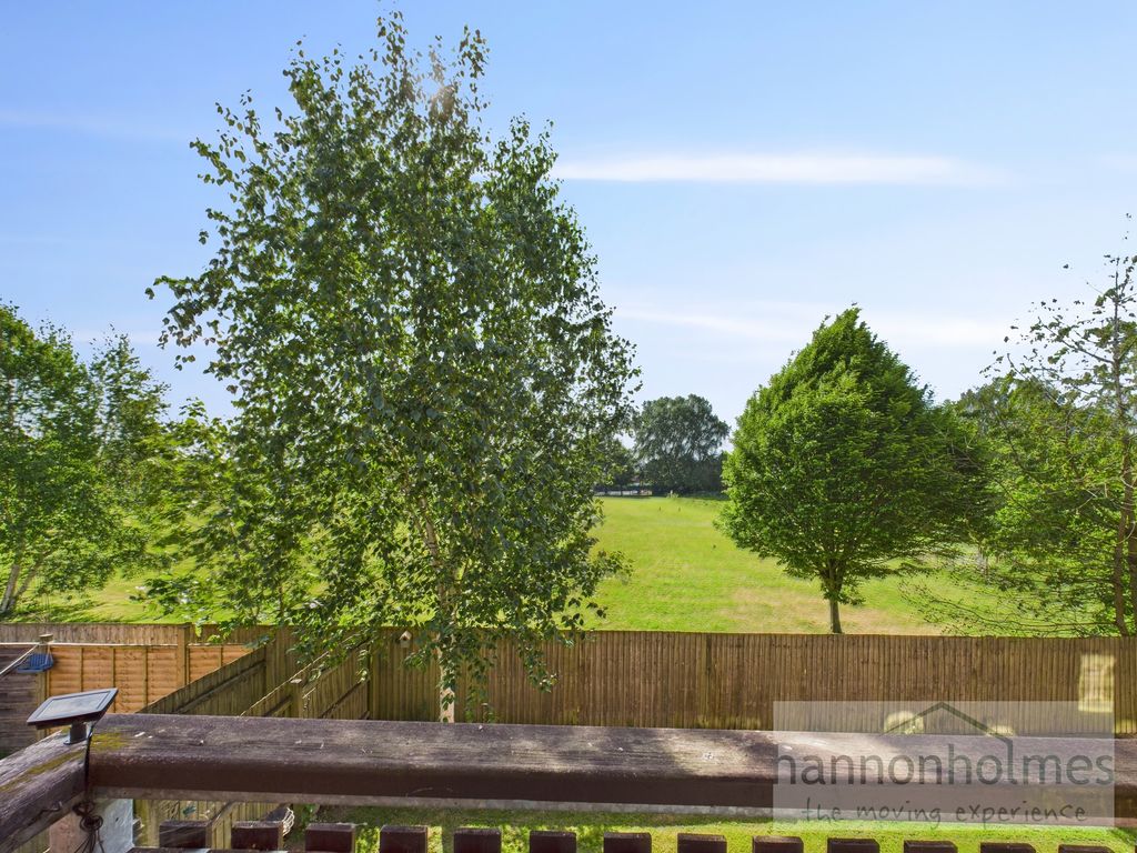 Property photo 2 of 15 Cam05283G0-Pr0052-Still009