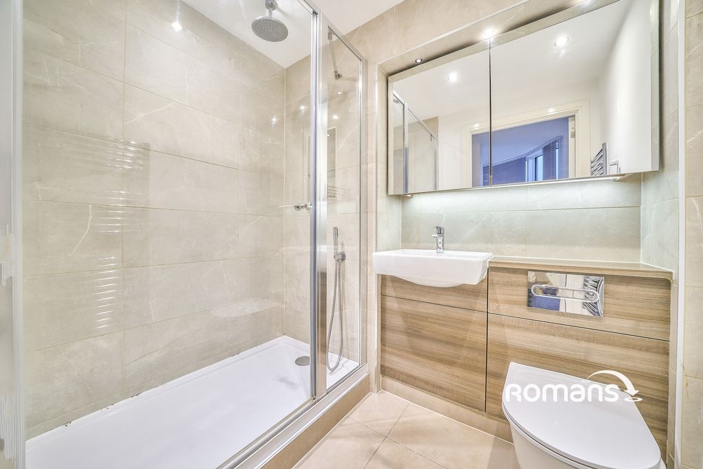 Property photo 3 of 10 Photo