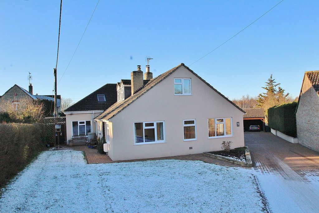 Property photo 3 of 27