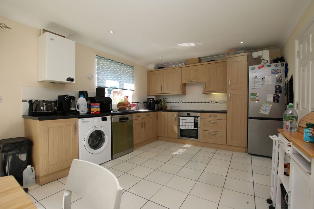 Property photo 3 of 12 Image