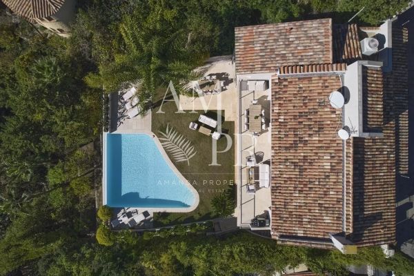 Property photo 1 of 5
