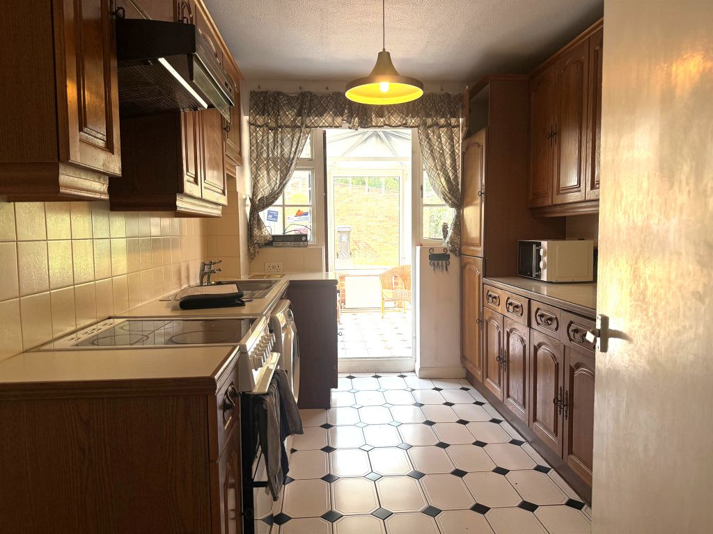 Property photo 2 of 17