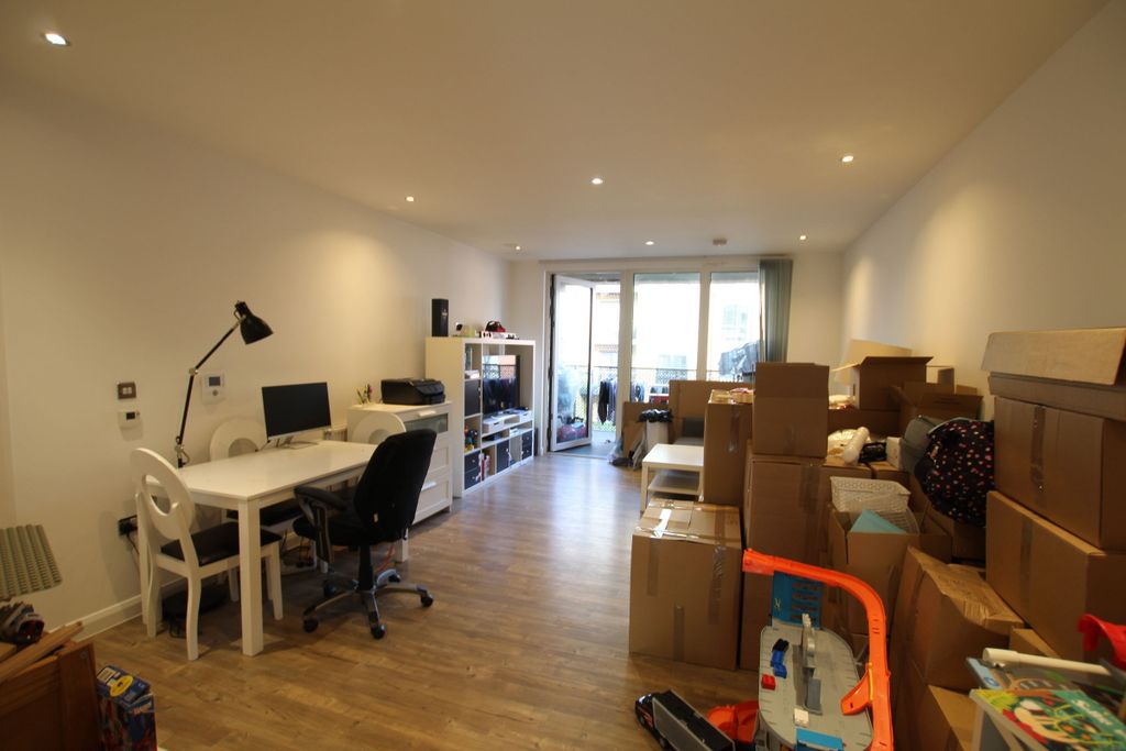 Property photo 2 of 11