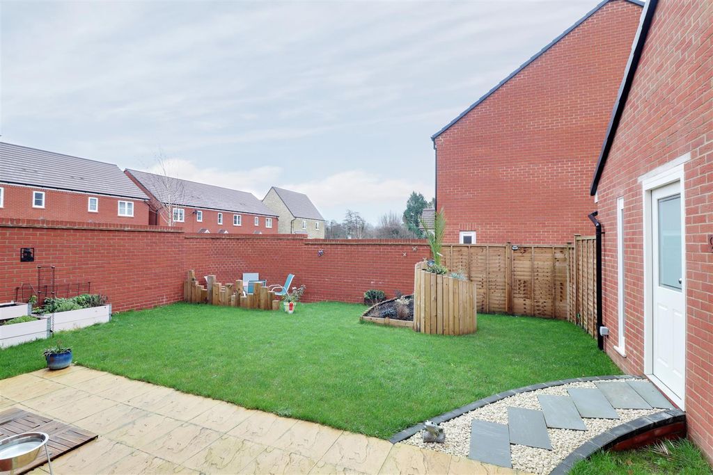 Property photo 3 of 22