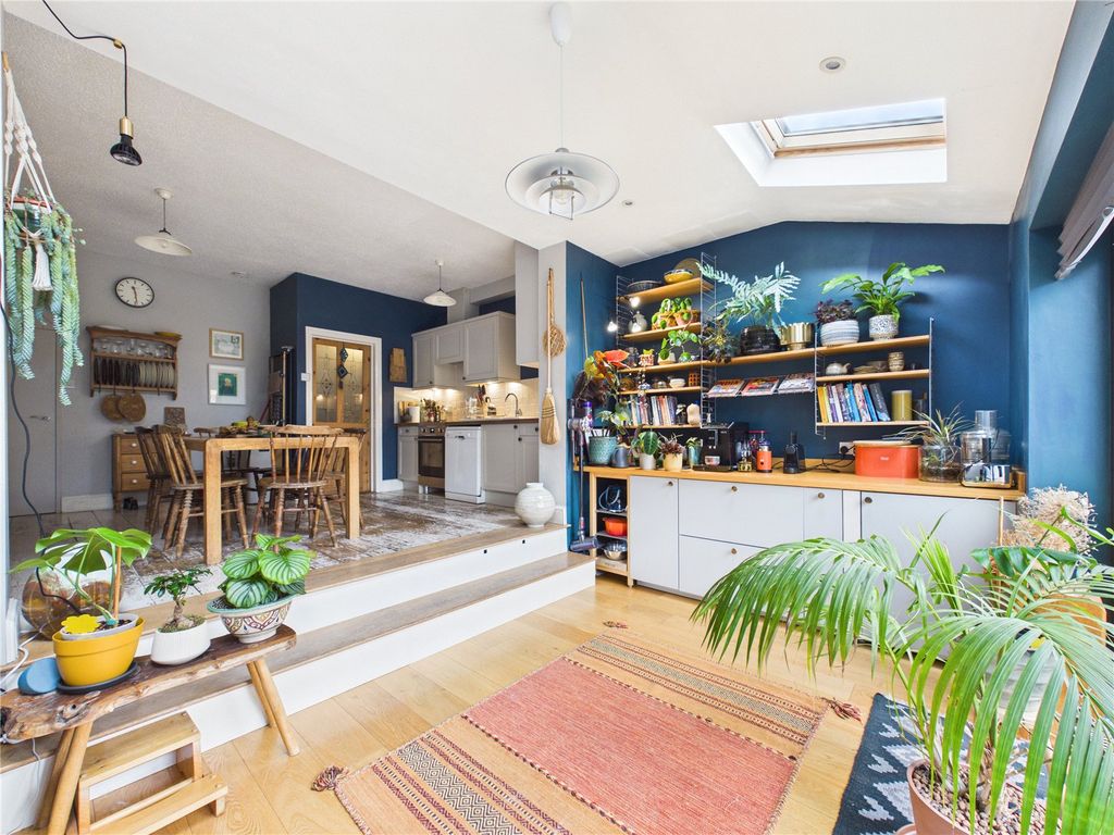 Property photo 1 of 20 Picture No. 32