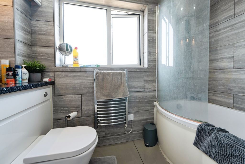 Property photo 3 of 12 Pbox-Img.Jpg