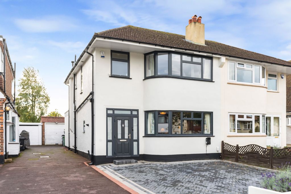 Property photo 1 of 25