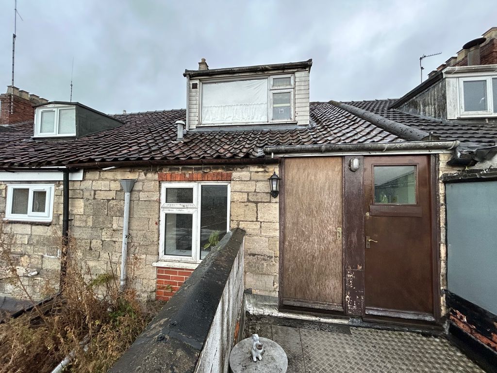 Property photo 1 of 8 Image