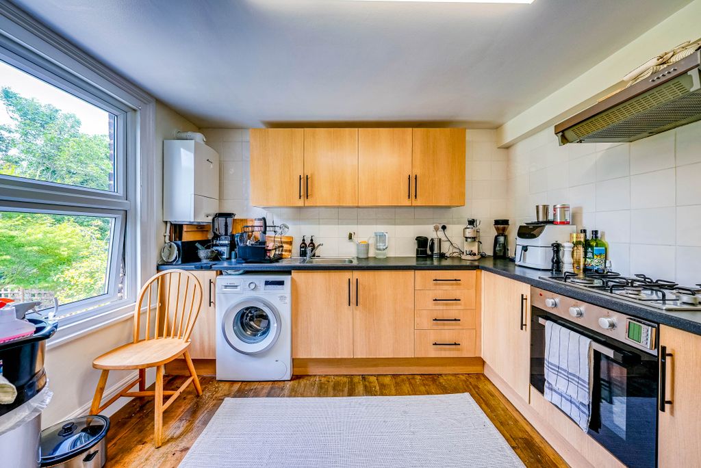 Property photo 3 of 28 3