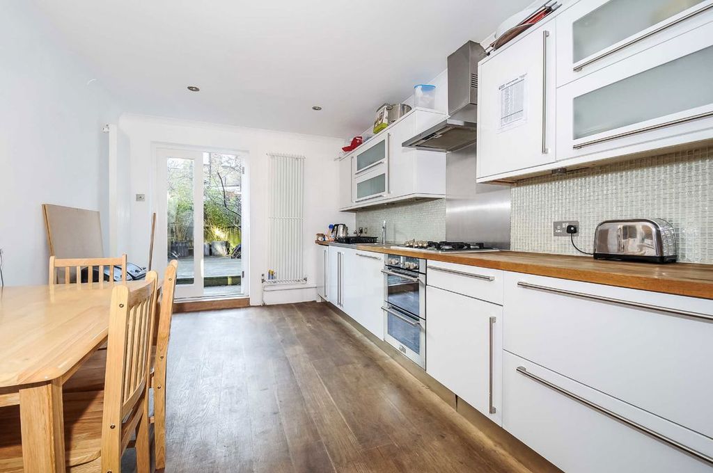 Property photo 1 of 7