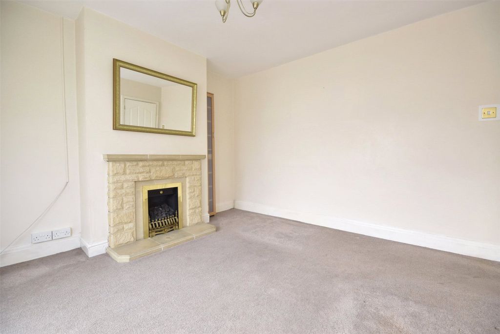 Property photo 2 of 18 Picture No. 64