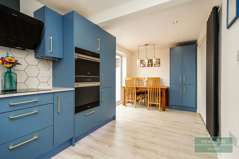 Property photo 2 of 18 Photo 11