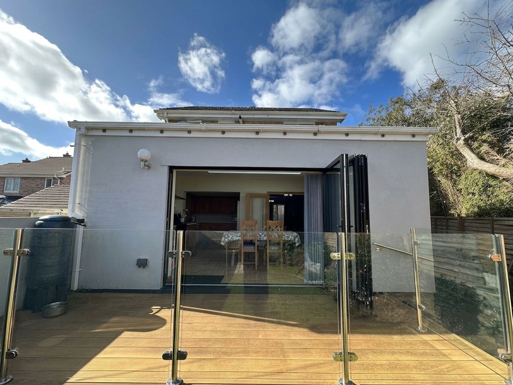 Property photo 3 of 24