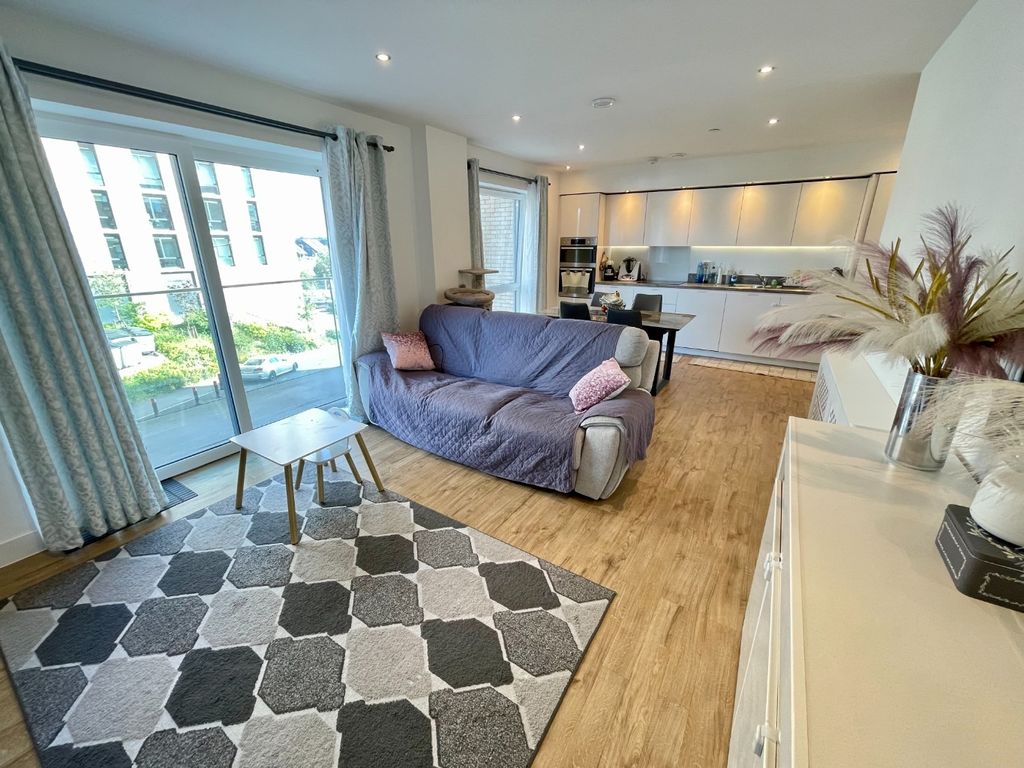 Property photo 2 of 9 4091722